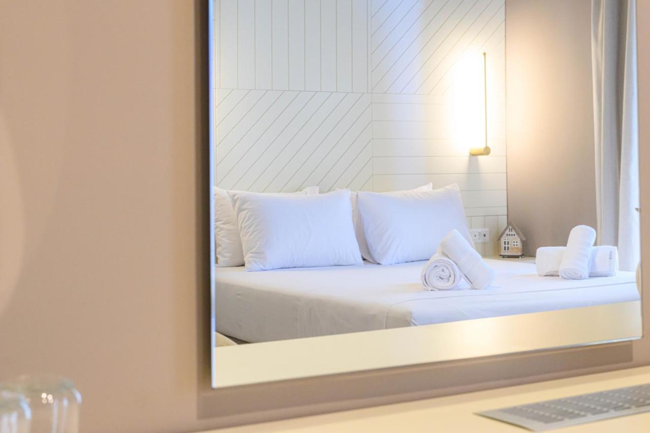Blueblood - The Rooms Kalamata Exterior foto