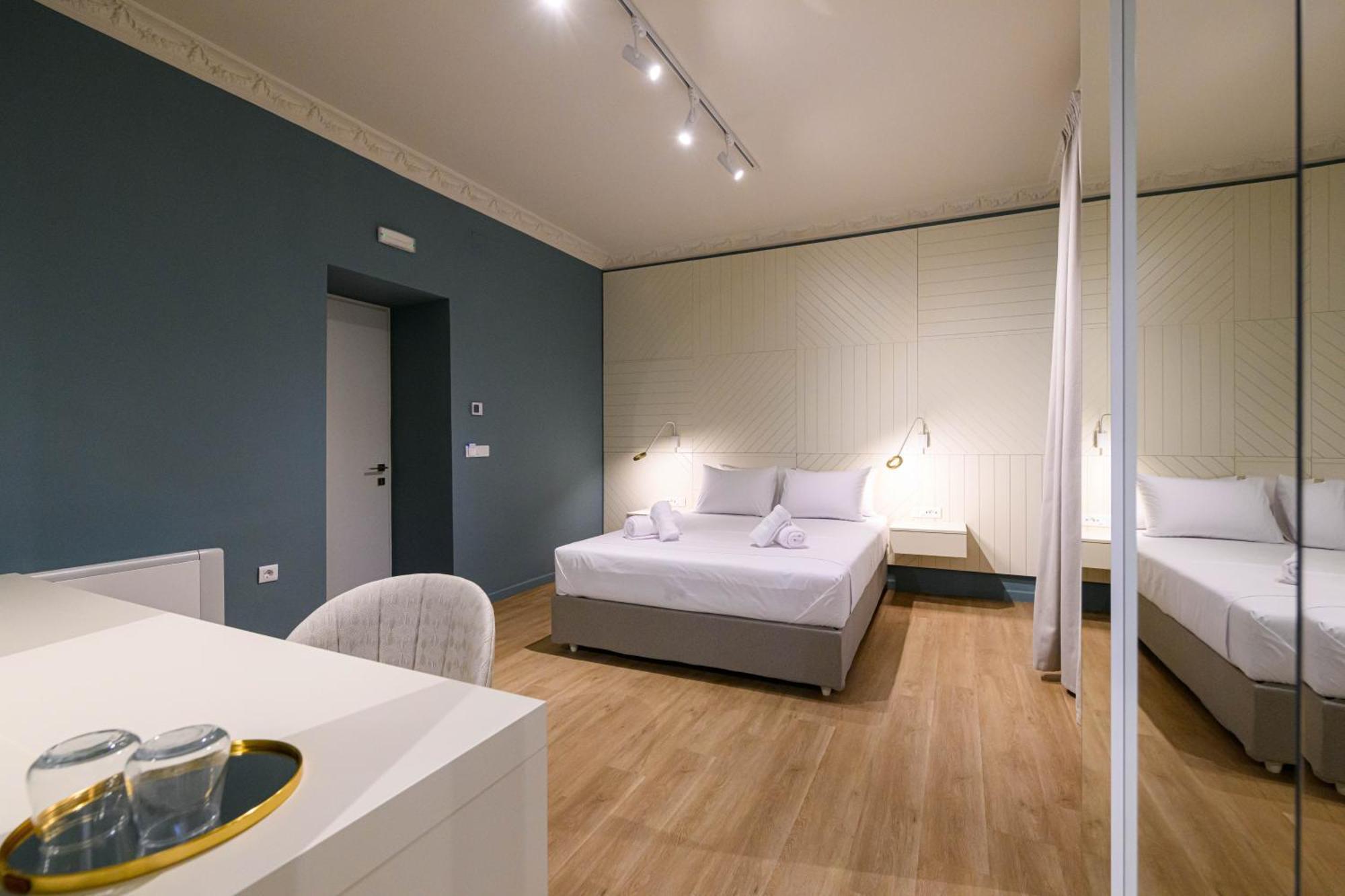 Blueblood - The Rooms Kalamata Exterior foto