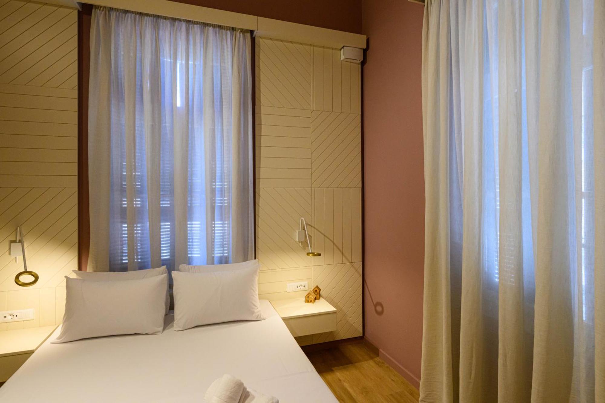 Blueblood - The Rooms Kalamata Exterior foto